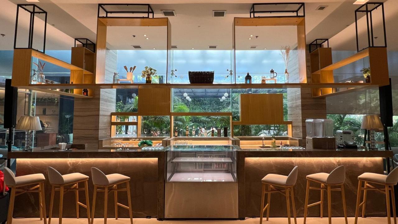 Holiday Inn Express Manila Newport City, An Ihg Hotel Paranaque City Екстер'єр фото