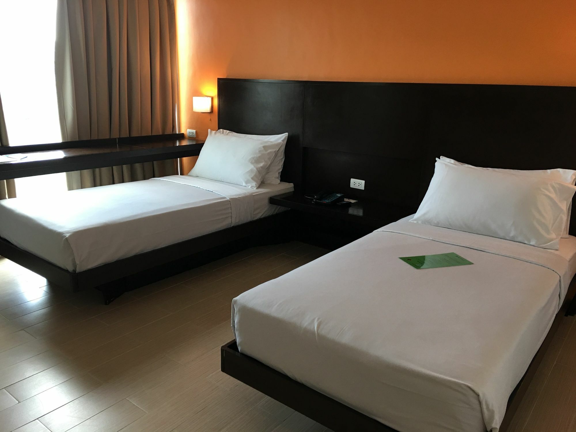 Holiday Inn Express Manila Newport City, An Ihg Hotel Paranaque City Екстер'єр фото