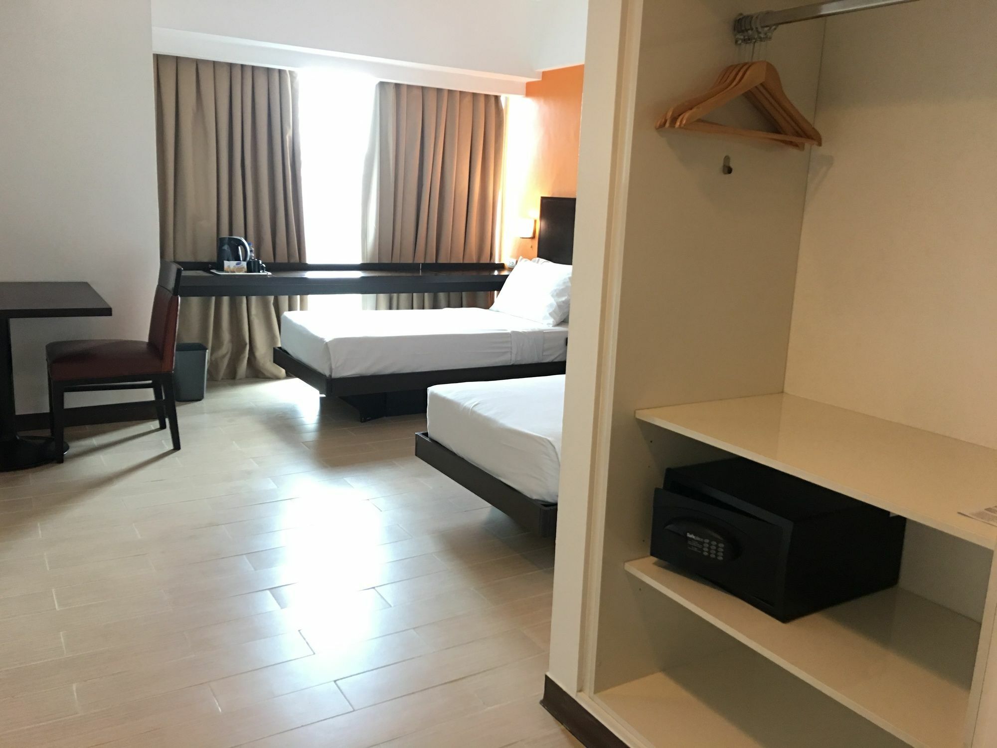 Holiday Inn Express Manila Newport City, An Ihg Hotel Paranaque City Екстер'єр фото